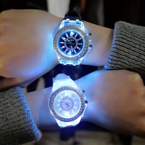 Fashionable And Creative Luminous Watch with Rhinestone Bezel, Suitable For, Both And, Featuring a Silicone Quartz Design Perfect for School Supplies And Night Club Parties